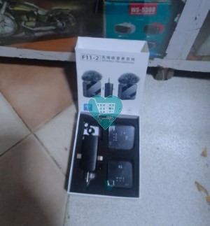 LovernaJ00124 F11-2 wireless Microphone