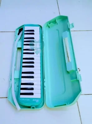 Bee Melodica
