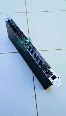 Behringer Super-x Pro CX3400 Crossover - Image 2