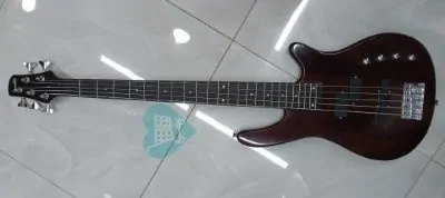 Bass Guitar smooth edges