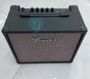 Fender Guitar Combo (Small) GA-20