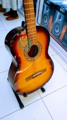 Classical guitar - Image 3