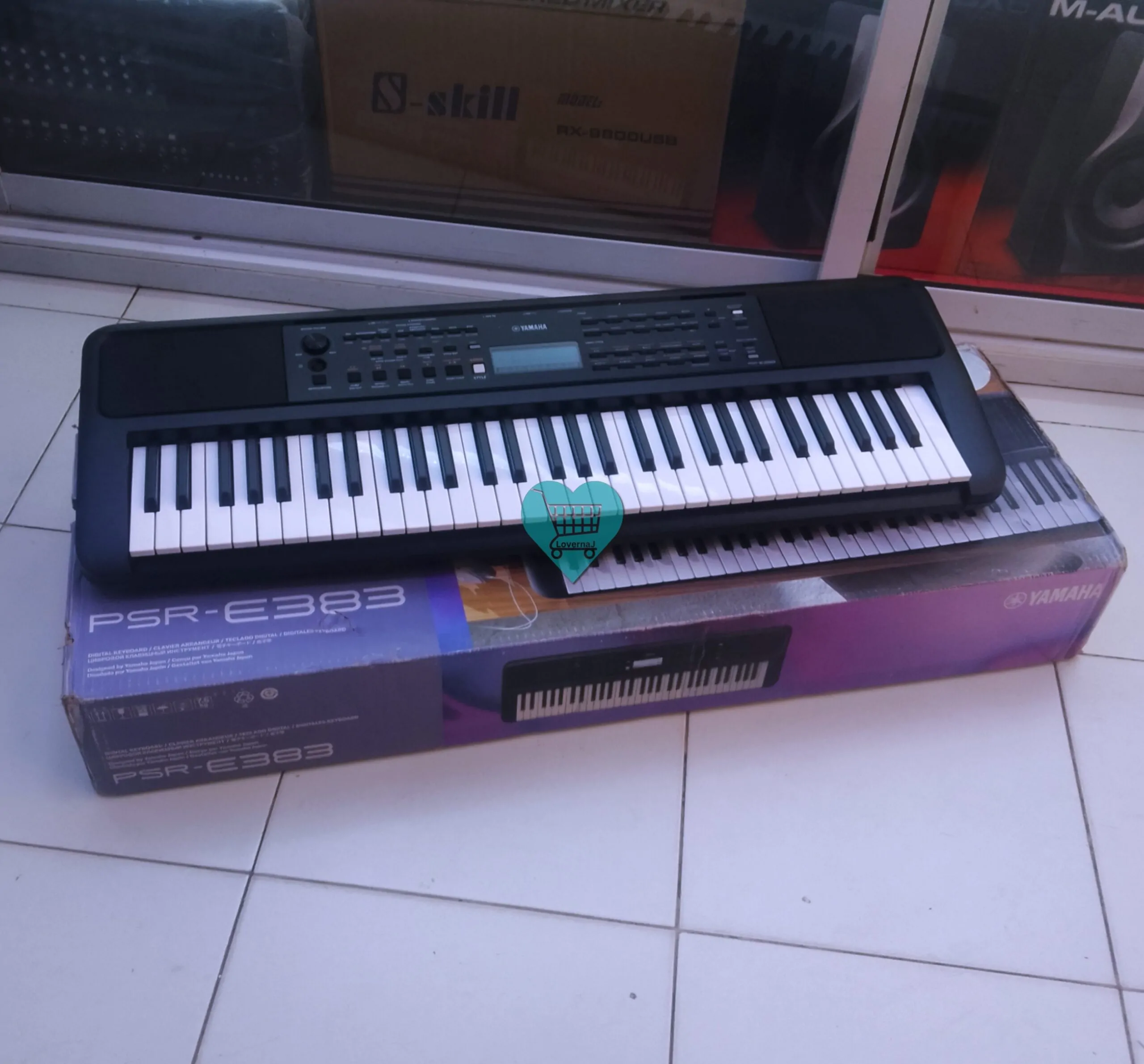 lovernaj00040 Yamaha PSR E383 Electronic Keyboard - Image 1
